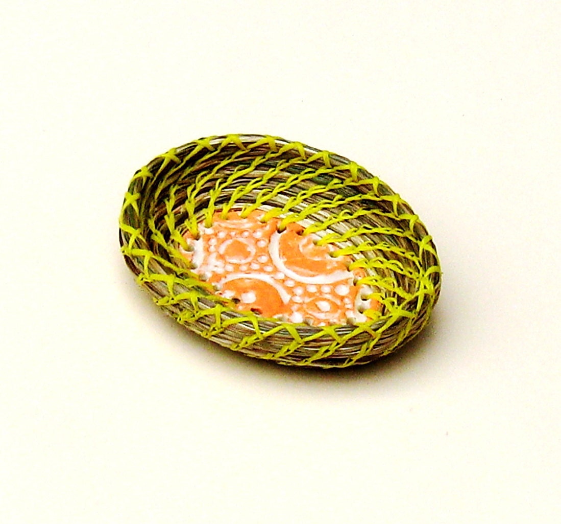 Coiled Basket Fragrant Sweetgrass Miniature Neon Ring Dish Basket Orange Ceramic Center
