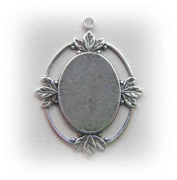 1 - Oak Leaf Cameo - Antique Silver Ox Brass Jewelry Findings (BB)