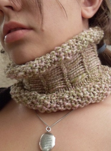 No Two Snowflakes presents Handspun Floating Cowl textured LACE COWL PATTERN  Pdf by Nicole Feller-Johnson