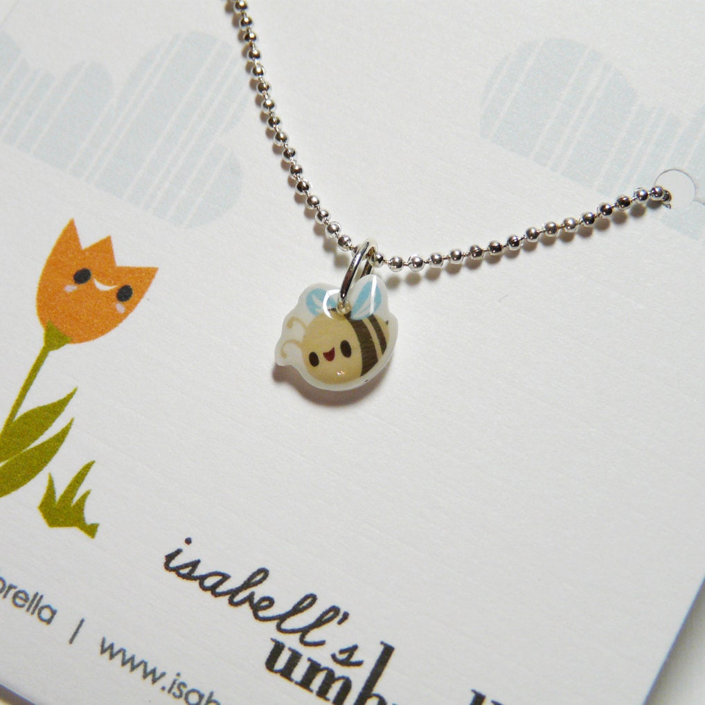 Illustrated Necklace : Little Bee