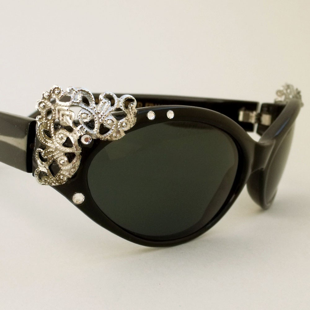 SALE.. Vintage inspired Black Silver FILIGREE sunglasses