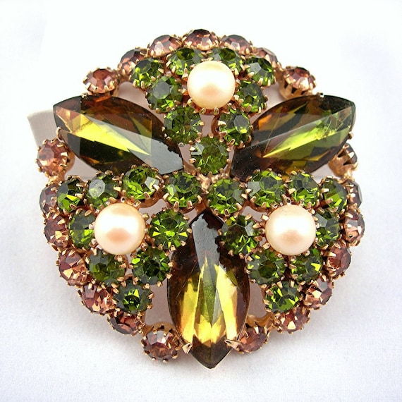 Rhinestone Brooch Olive Green & Gold Prong Set Stones White Faux Pearls Goldtone Metal Setting Vintage 1960s Costume Jewelry