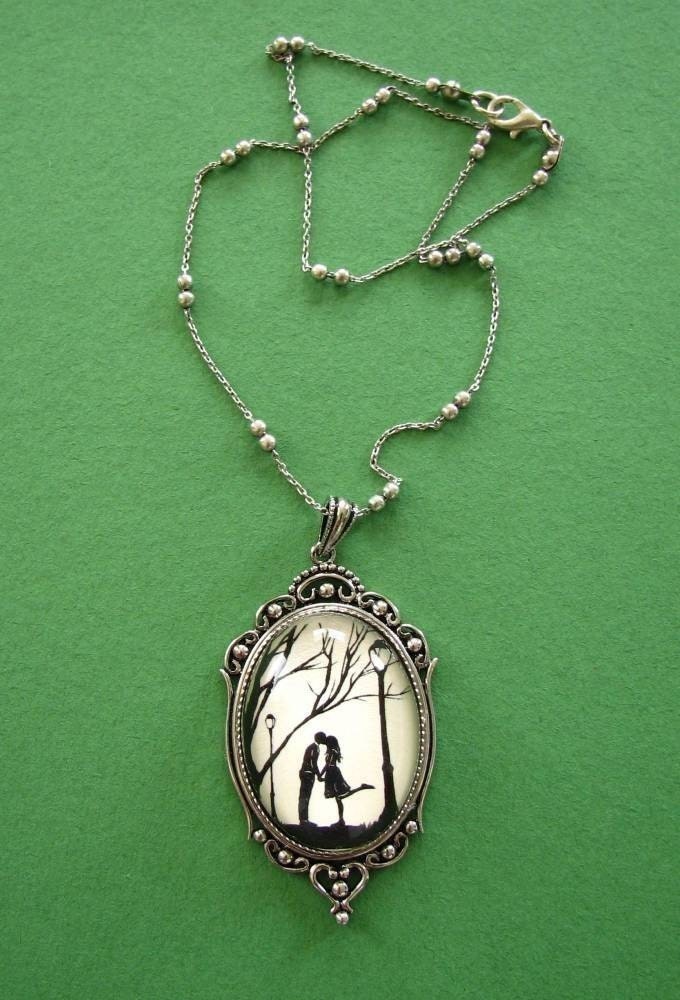 Autumn Kiss Necklace, pendant on chain