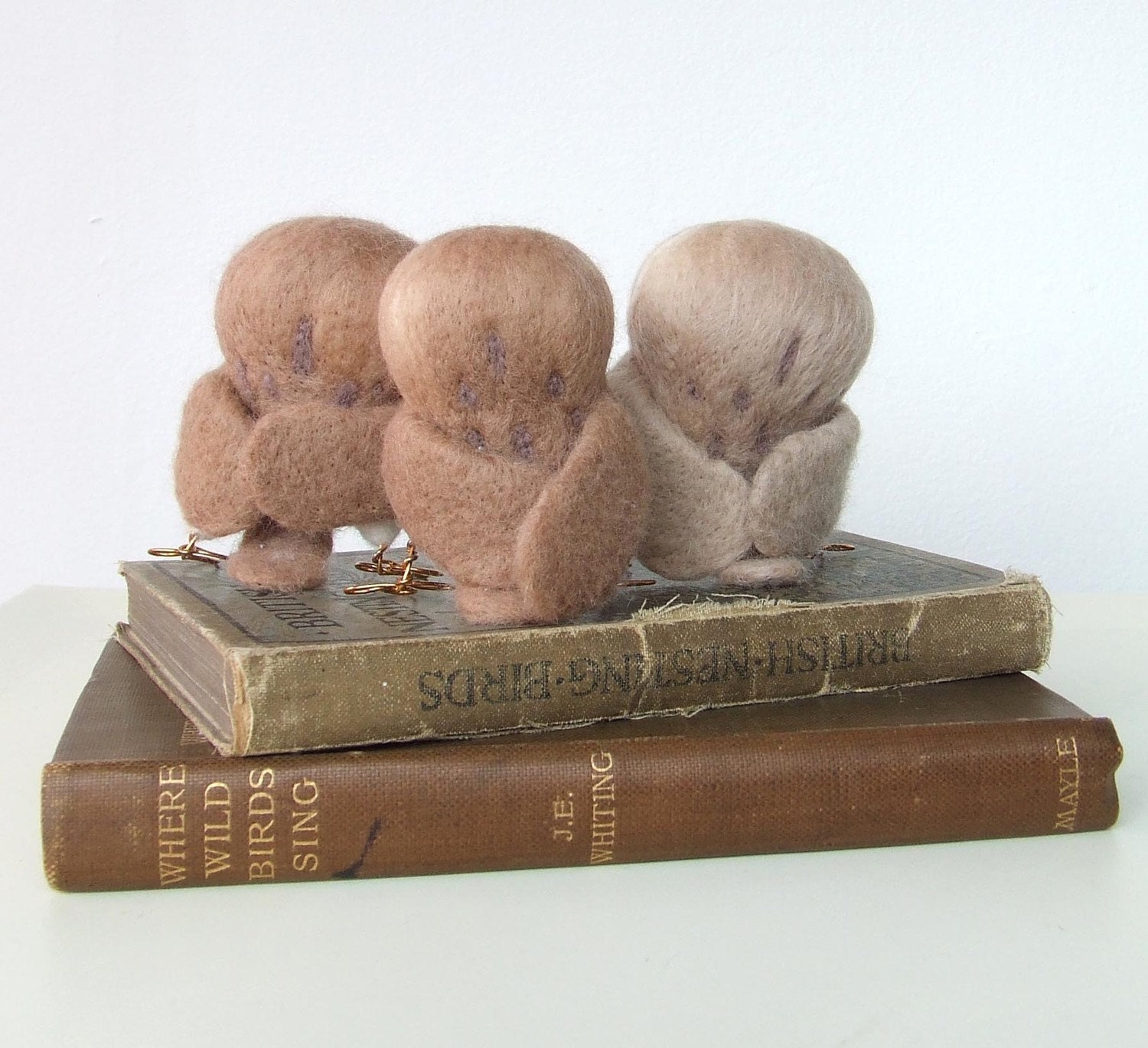 Needlefelted Owl Barn Owl in soft Browns With Heart shaped Face Felt Bird