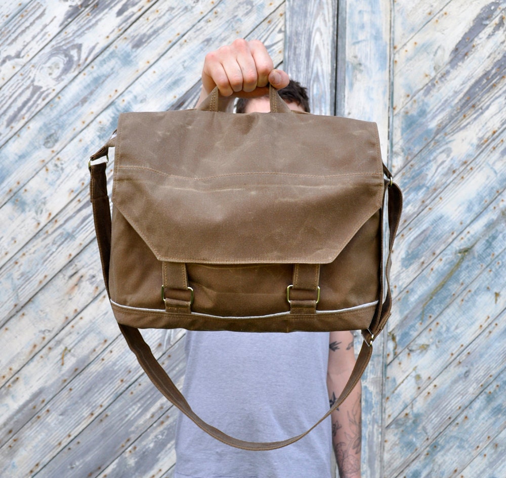 Waxed Canvas Messenger Bag - The Leonard in Field Tan