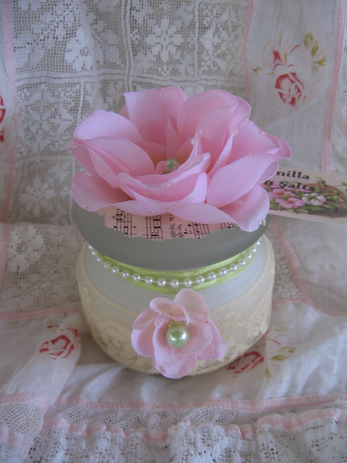 Vanilla Bath Salts Pink Rose