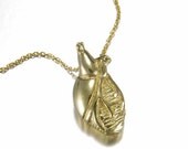 14ky Solid Gold Anatomical Heart Necklace
