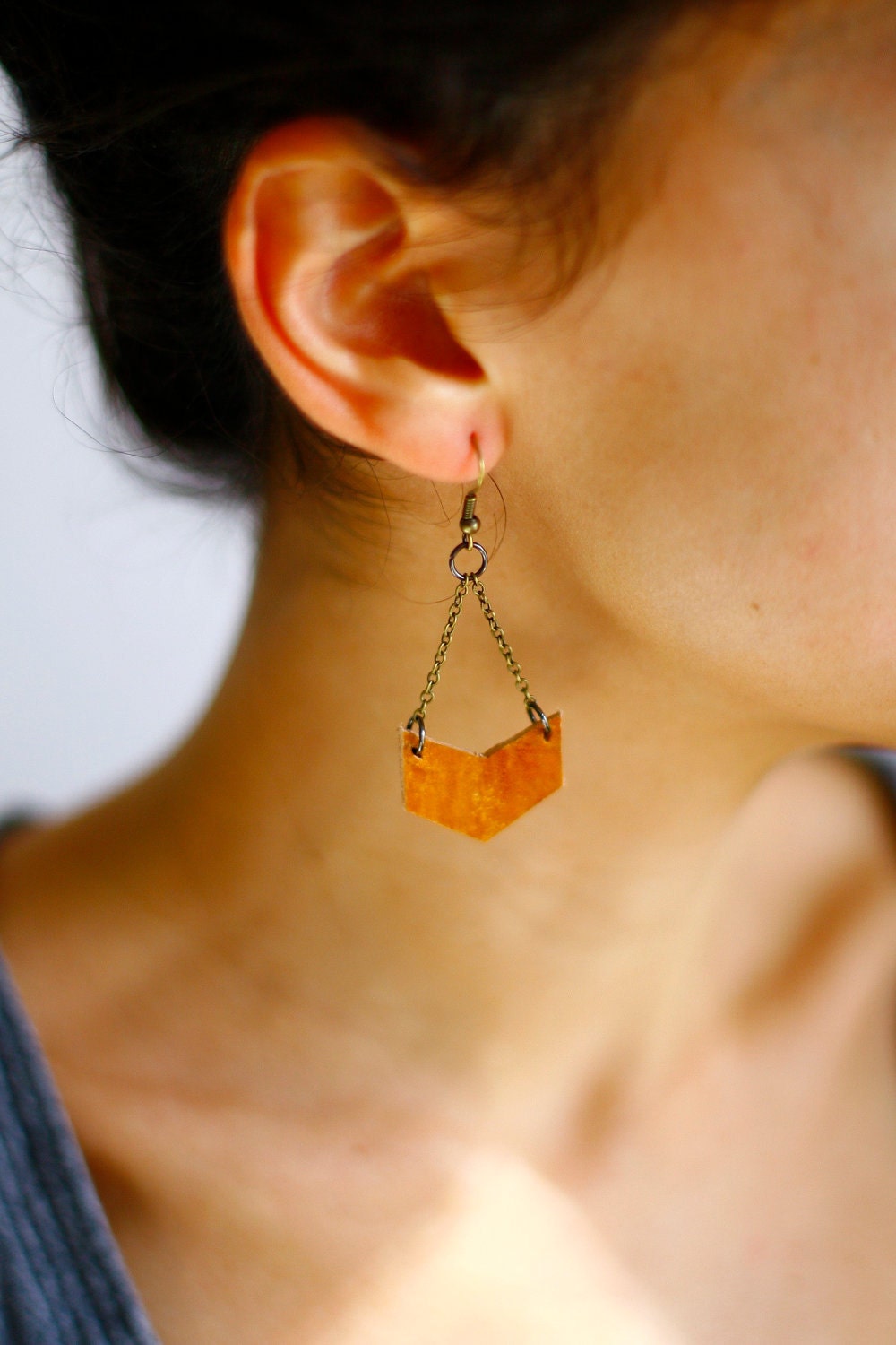 Minimalist Leather Chevron Earrings - Antique Tan - Vintage Oxidized Brass Chain