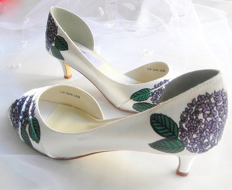 Wedding Shoes painted Hydrangea ivory and purple medium heel