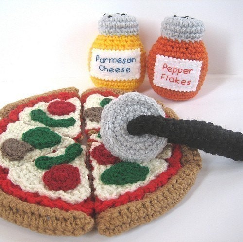 Pizza Play Food Crochet Pattern - finished items made from pattern may be sold