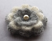 Crochet flower brooch in grey and ivory with cream pearl
