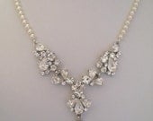 Bride-Bridesmaids Rhinestone Center with pearl necklace Bridal Jewelry Set Glory-matching earrings