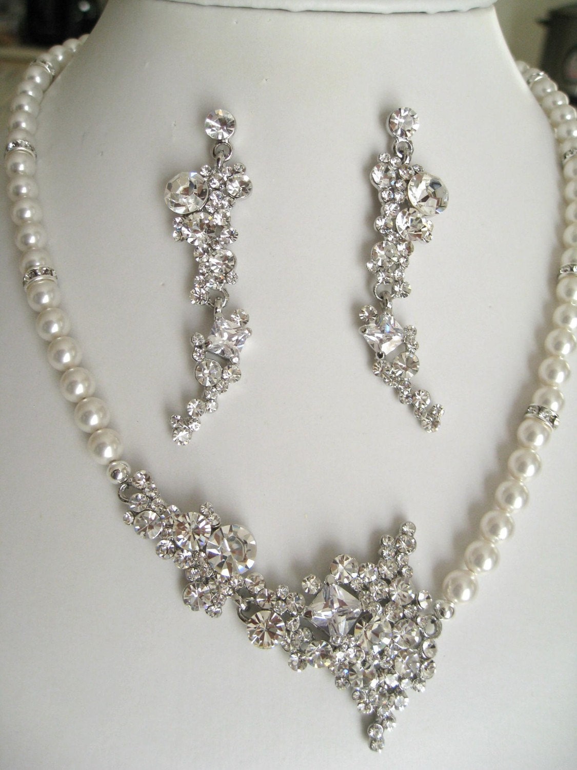 Bride Bridesmaids Multi Shape Rhinestones Center Pearl Necklace
