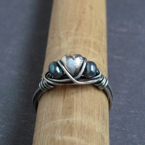 Tiny Heart Peacock Pearl Oxidized Sterling Ring - Size 6