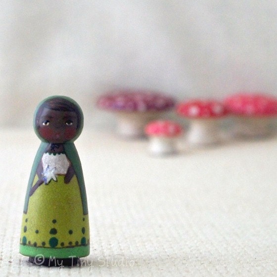 Tiny Muse Fairy Green Wooden Peg People Doll Brown Eyes African American