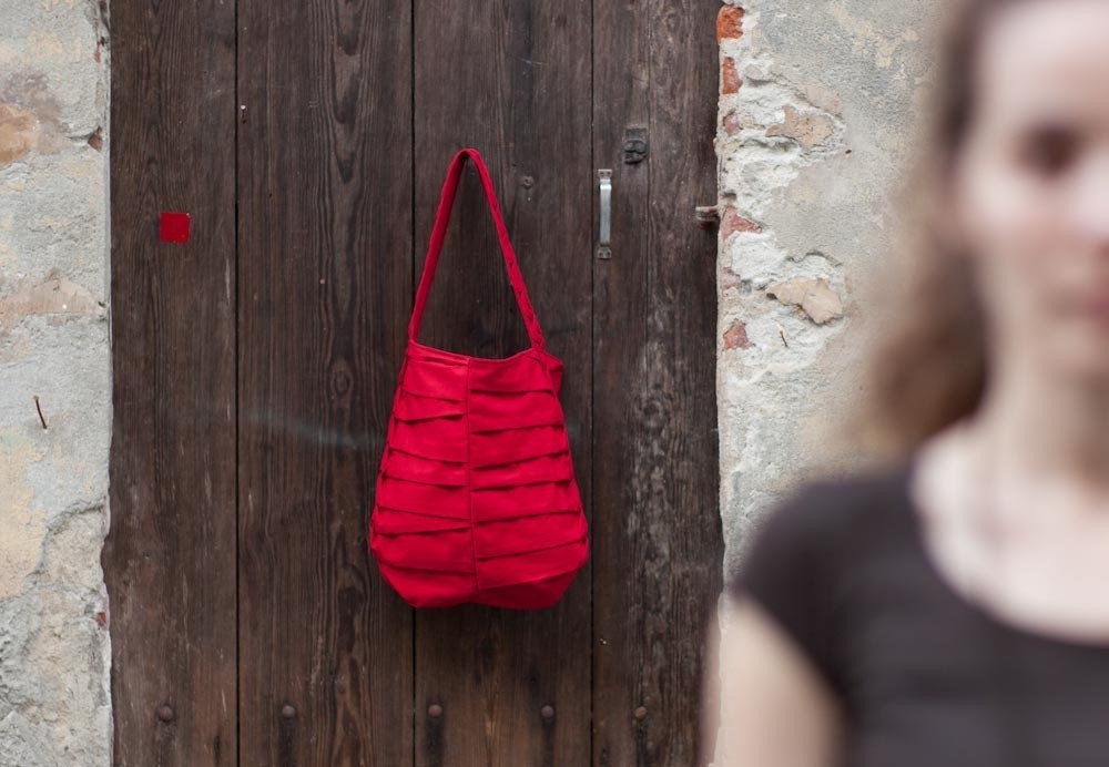 Scratch bag in red