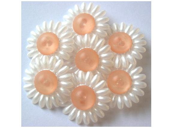 5 Buttons, vintage, flower shape, button jewelry, pearlized white with peach, 28mm