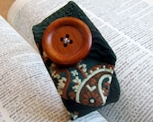 Necktie Wrist Cuff - hunter green and paisley with wooden button