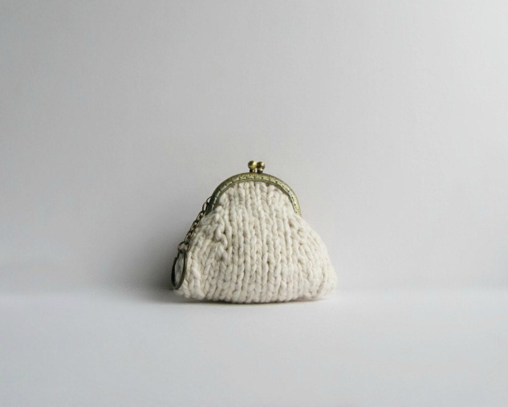 Retro Purse with Keychain Knit in Crude White Cotton Yarn