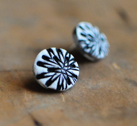 Chrysanthemum post earrings