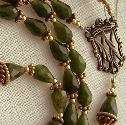 Faceted Jade Teardrop Rosary