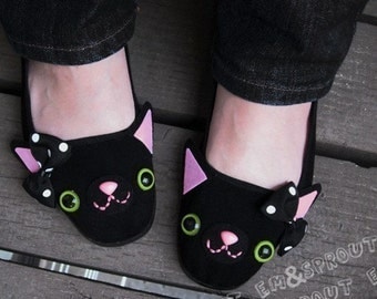 Happy Kitty Mary Jane Shoes - size 8