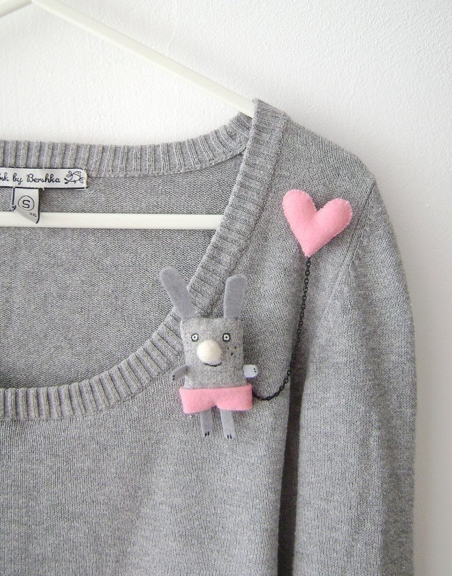 Bunny Brooch - I have a Pink Heart