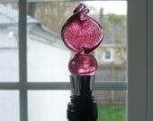 Handsculpted Glass Bottlestopper- Pink Twist (handmade)