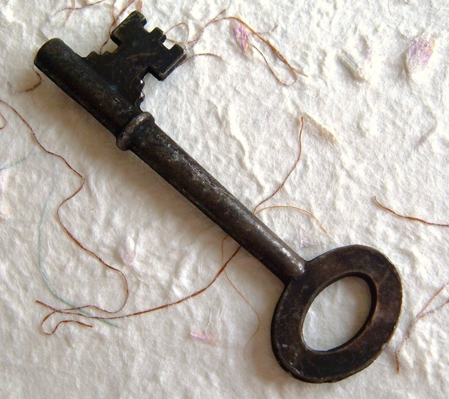 RESERVED FOR JENNY - 25 Metal Keys with Oval End