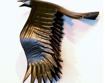 Flying Crow woodcarving , gesture 3
