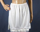 SALE 60s Bridal White Mel-Lin Mini Half Slip, Large - Vintage Lingerie