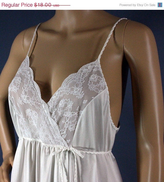 SALE 70s Bridal White Lacy Nylon Maxi Gown by Gilead, Medium - Vintage Lingerie