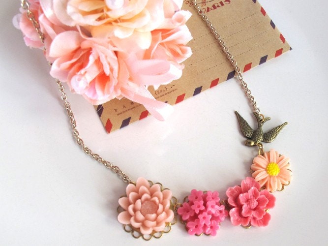 Lovely Spring Garden Sweet Pink Collection flower necklace Only 1 piece