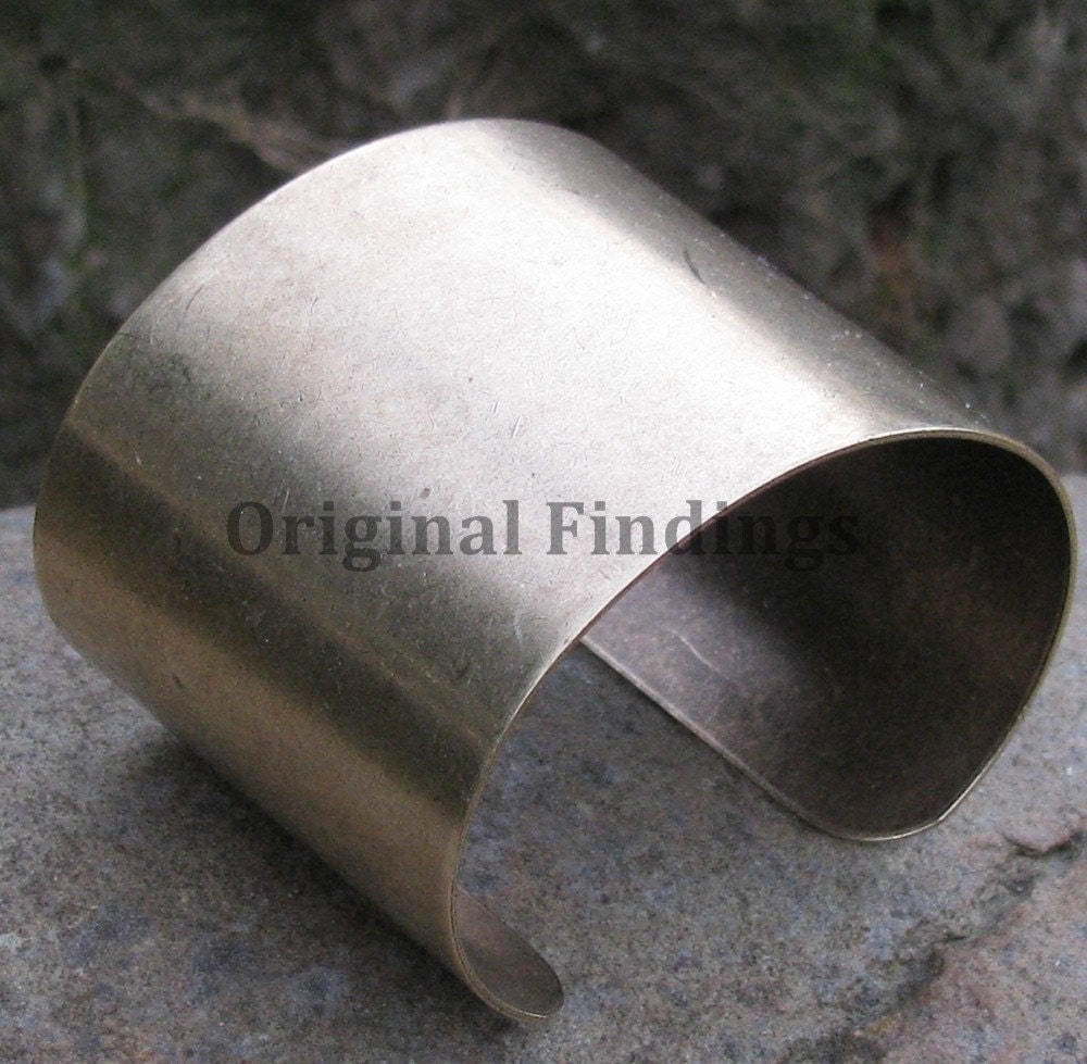 Antiqued Brass Bangel Cuff Bracelet 2 1/2 Inch Wide Cuff Braclet Blank Jewelry Supplies 1277 - 1 piece