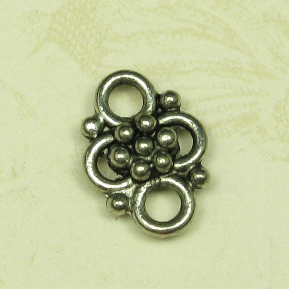 6 Antique Silver Small 4 Ring Connector Jewelry Findings 204