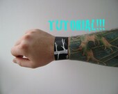 Tutorial - Make Your Own Vinyl Record Cuff Bracelet