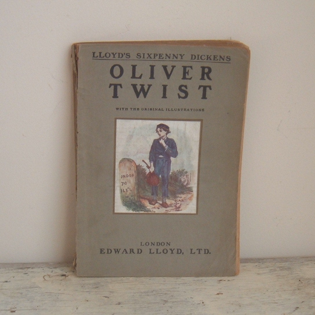 Lloyds Sixpenny Dickens Oliver Twist