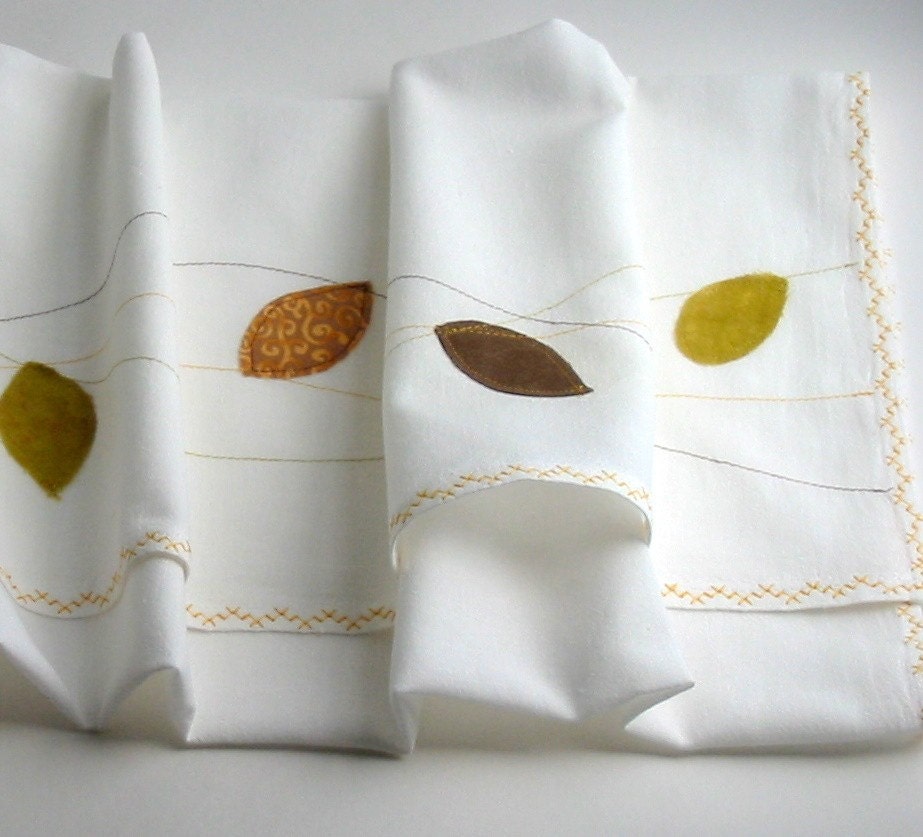 FALLEN LEAVES kitchen towel