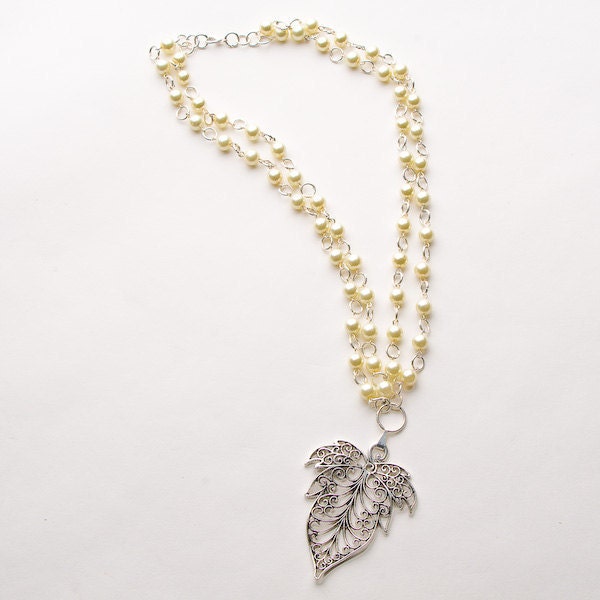 cream  pearl  necklace with silver leaf pendant