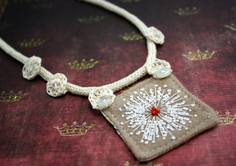 Fabric Fiber Textile Necklace Eco Friendly Hand Embroidered Queen Annes Lace