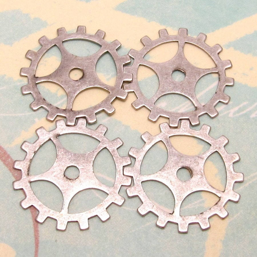 Steampunk Gear Charm Antiqued Silver 19mm 4 Pc.  AS204