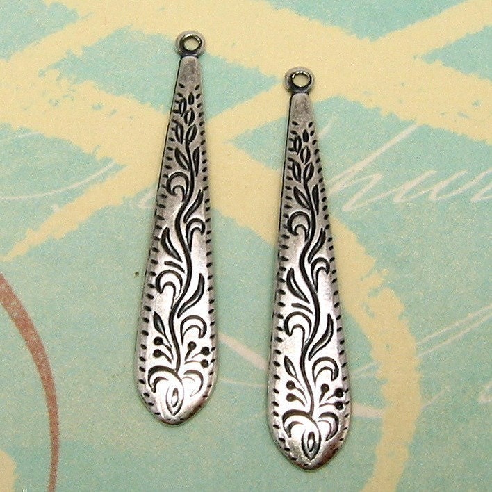 Etched Victorian Drop Antique Silver Trinity Brass 4 Pc. AS144