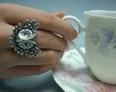 The Owl of Ring -- Antique Silverware Color