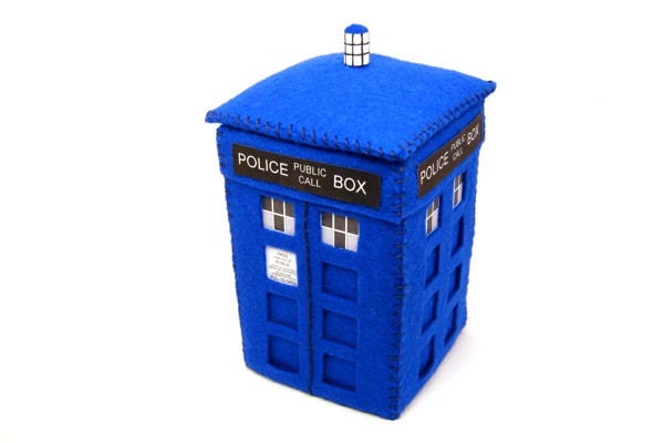 TARDIS Doctor Who felt sci fi collectible ornament by TheHouseofMouse - perfect gift for dr who fans