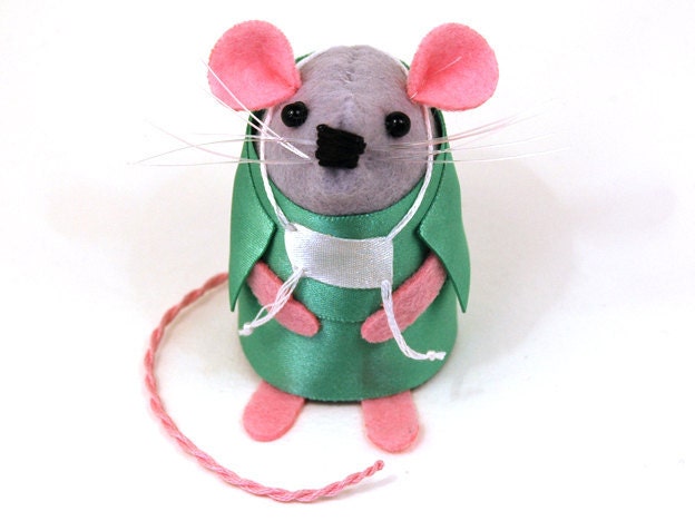 Doctor Surgeon ornament felt mouse medical mice cute gift for surgeon animal lover collector - Dr Severin the Surgeon Mouse