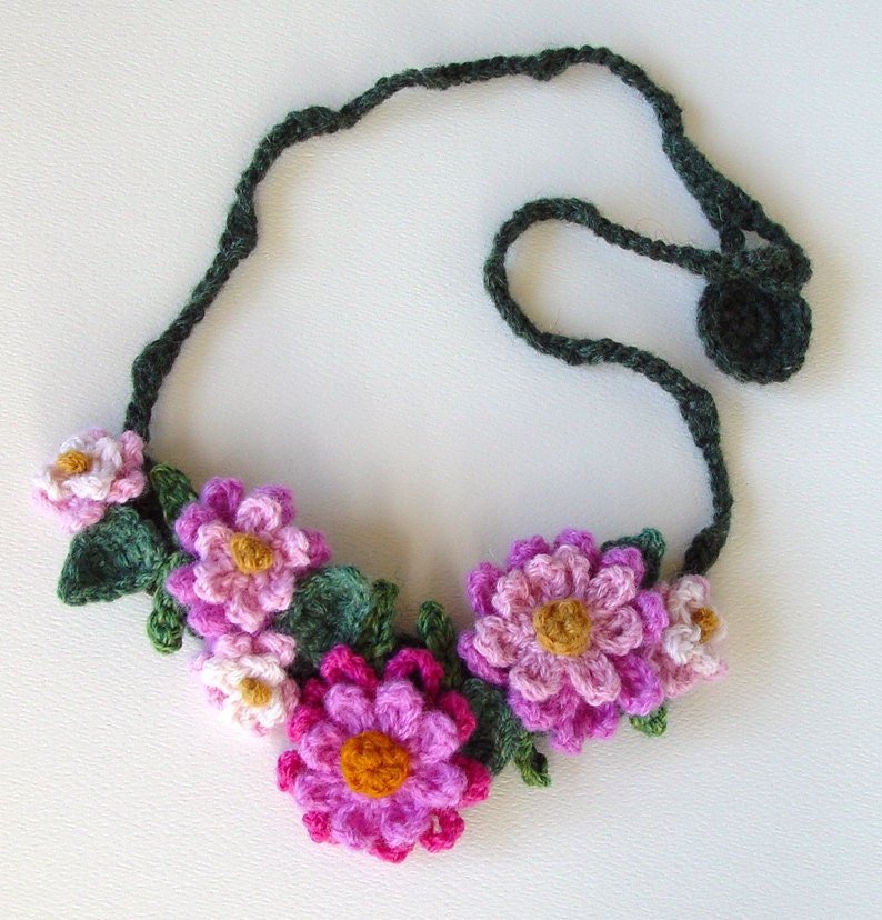 Crochet Necklace Pink Flowers