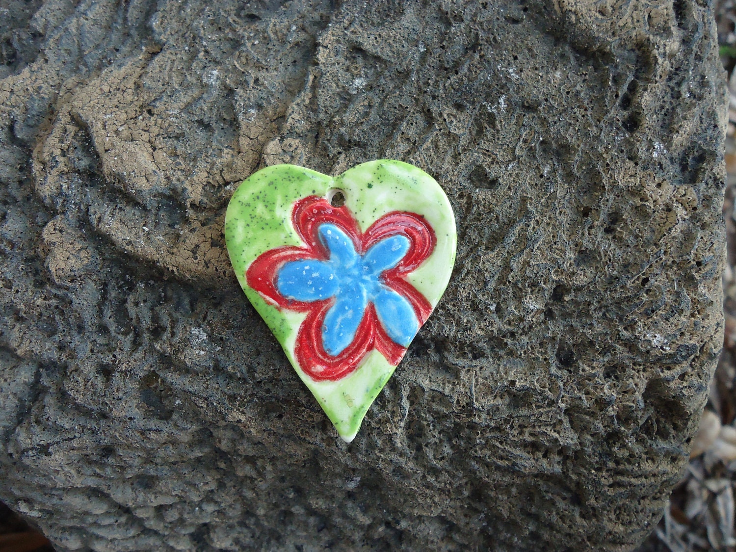 Heart Shaped Flower Stoneware Pendant