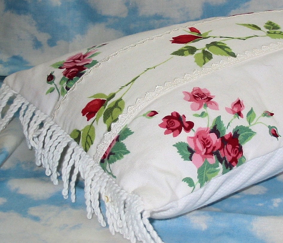 Sweet Pillow with Vintage Roses