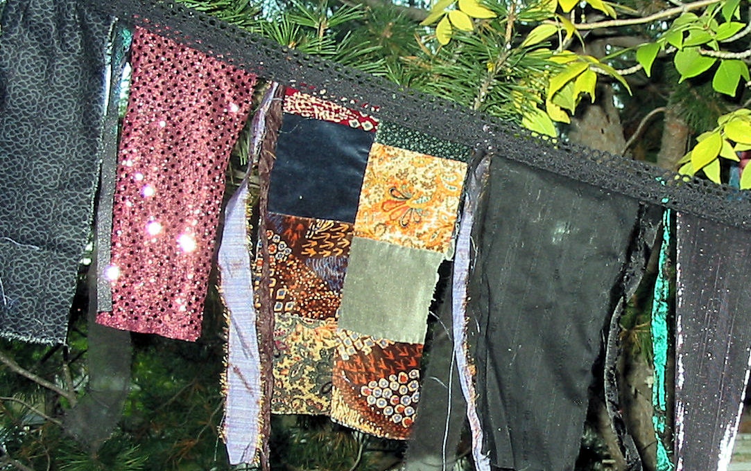 BLACK and BLING Glitzy Gypsy Celebration Flag Garland