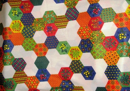Sewing Cloth Fabrics  1970's Folk Art Patchwork Fabric, Poly Blend, Country Quilt Pattern, retro 70's fashion design style arts & crafts 7I